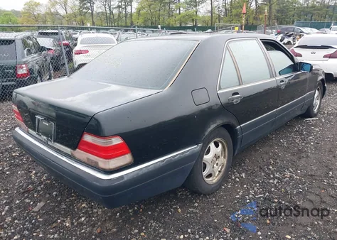 1999 Mercedes-Benz S 320 из США, поврежденный, VIN WDBGA33G4XA431496